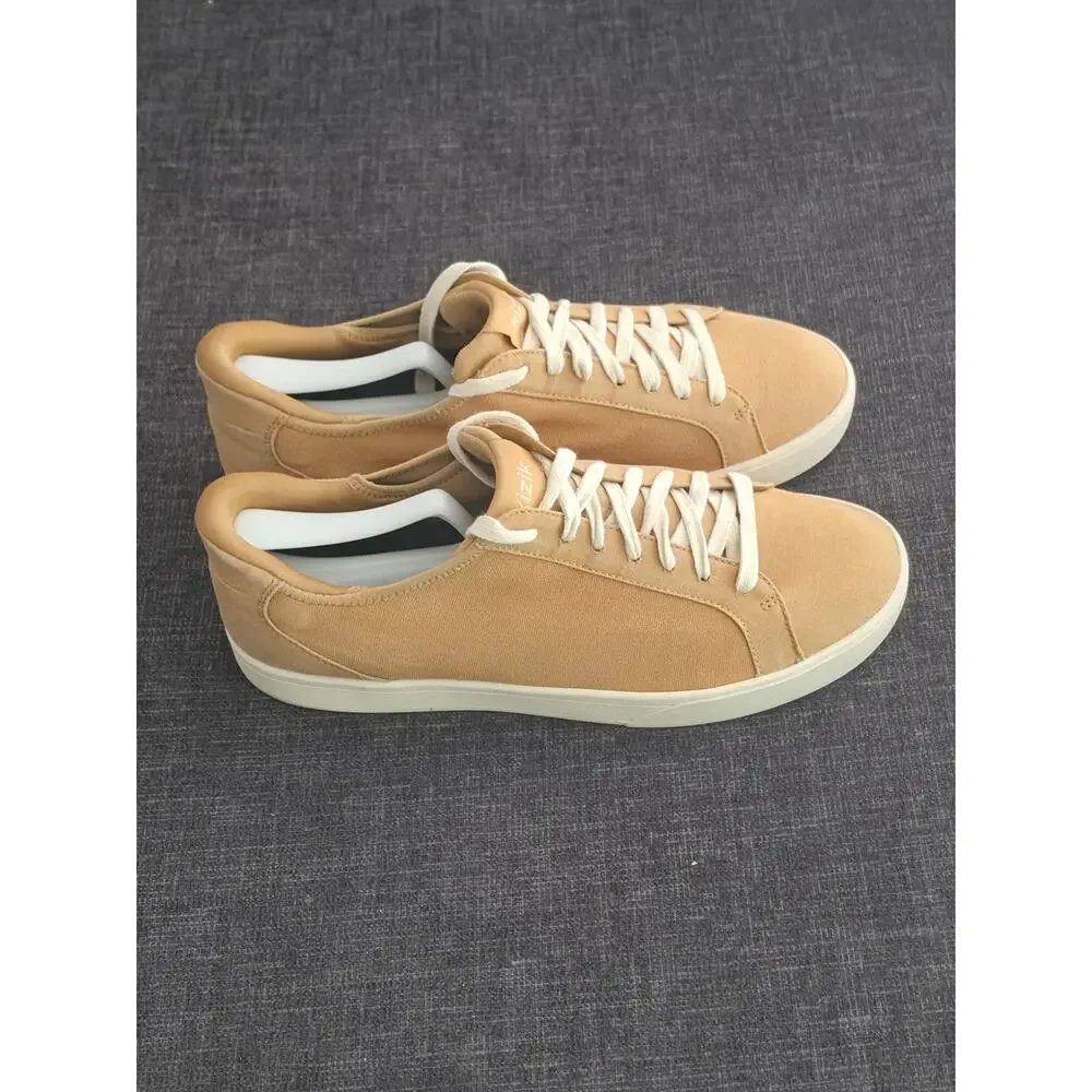 Kizik Irvine Hands Free Canvas Sneakers Maple Sugar Men 10